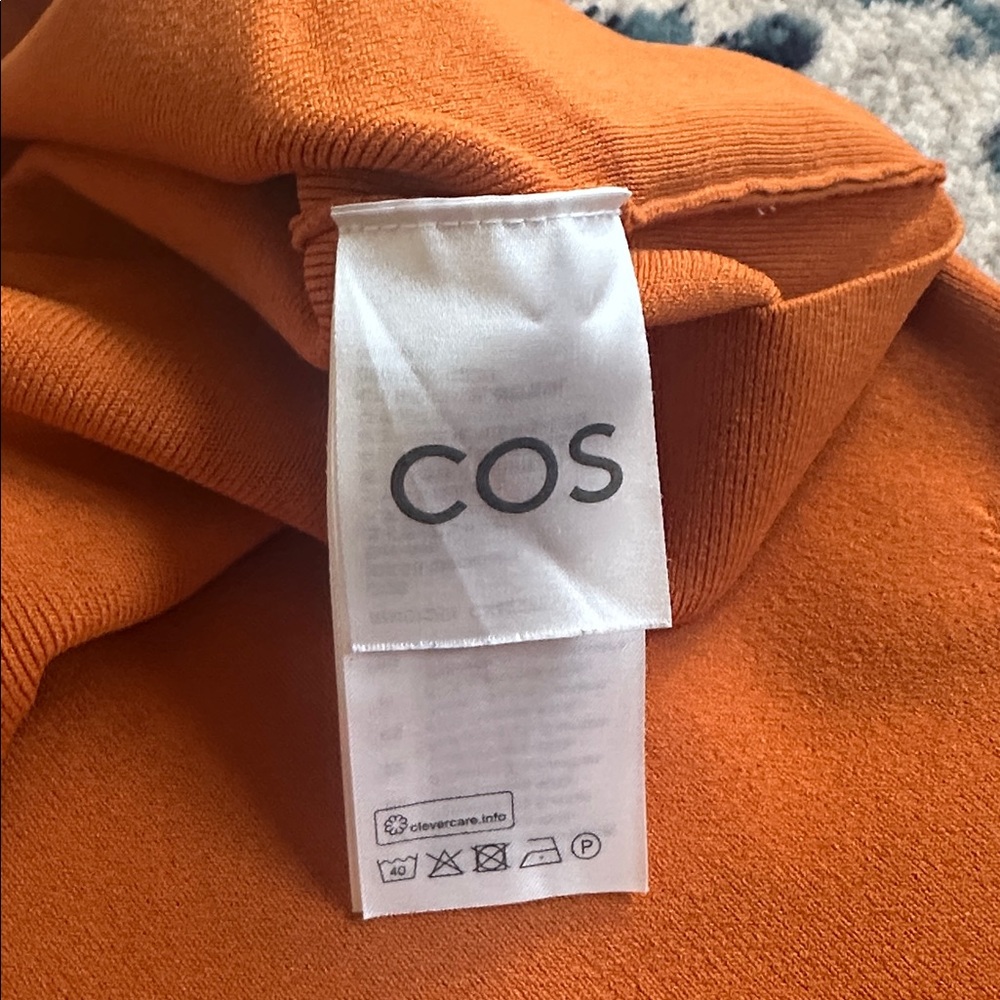 **SOLD**COS TOP - Picture 3 of 7